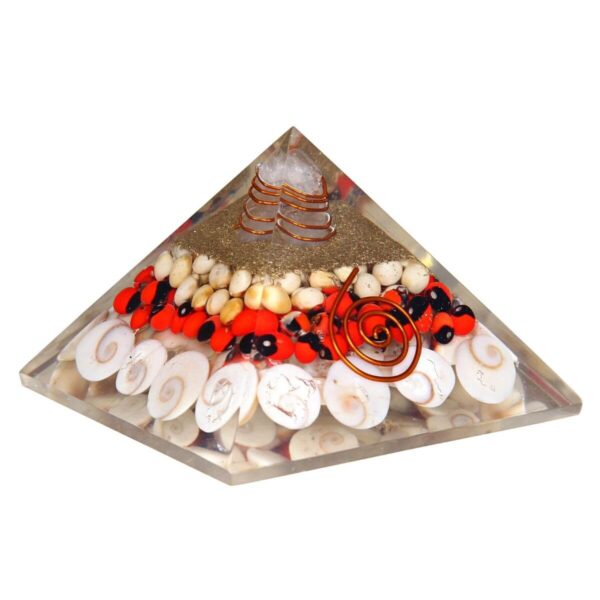 Gomti Chakra Orgonite Pyramid With Chirmi Seeds 2
