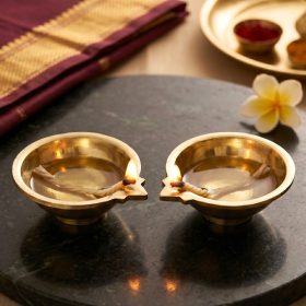 Small Brass Diyas For Daily Pooja Set Design 1